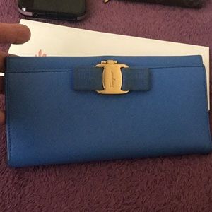 Authentic Salvador Ferragmo Calfskin Italian Leather Vara Continental Wallet